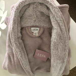 ulta plush lavender bath robe size s/m